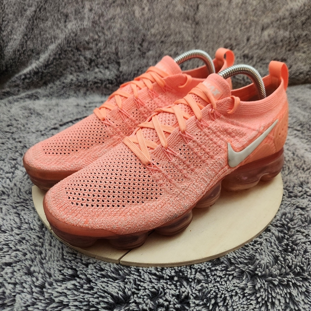 RARE Nike Air Vapormax Flyknit 2 Crimson Pulse Shoes Women's Size 10 - Picture 4 of 9